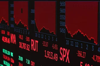 Why Retail Investors Are Turning Market Dips into Strategic Opportunities