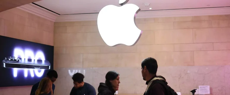 Apple’s Precarious Future: Navigating Tariffs, Supply Chains, and Market Uncertainty